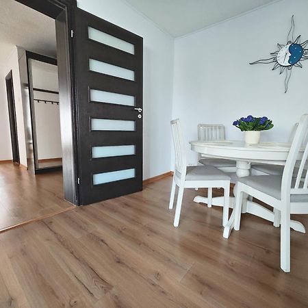 Platinum Apartment - Apartament Cu 3 Camere, 2 Dormitoare, 2 Bai, Bucatarie Complet Utilata, 2 Balcoane Bükreş Dış mekan fotoğraf