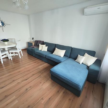 Platinum Apartment - Apartament Cu 3 Camere, 2 Dormitoare, 2 Bai, Bucatarie Complet Utilata, 2 Balcoane Bükreş Dış mekan fotoğraf