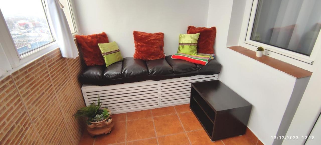 Platinum Apartment - Apartament Cu 3 Camere, 2 Dormitoare, 2 Bai, Bucatarie Complet Utilata, 2 Balcoane Bükreş Dış mekan fotoğraf