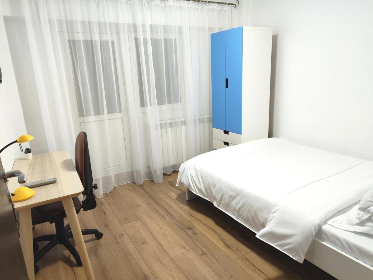 Platinum Apartment - Apartament Cu 3 Camere, 2 Dormitoare, 2 Bai, Bucatarie Complet Utilata, 2 Balcoane Bükreş Dış mekan fotoğraf