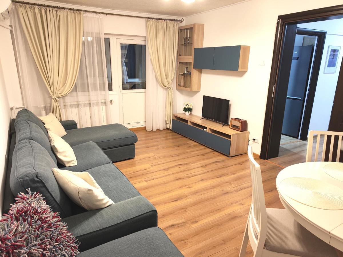 Platinum Apartment - Apartament Cu 3 Camere, 2 Dormitoare, 2 Bai, Bucatarie Complet Utilata, 2 Balcoane Bükreş Dış mekan fotoğraf