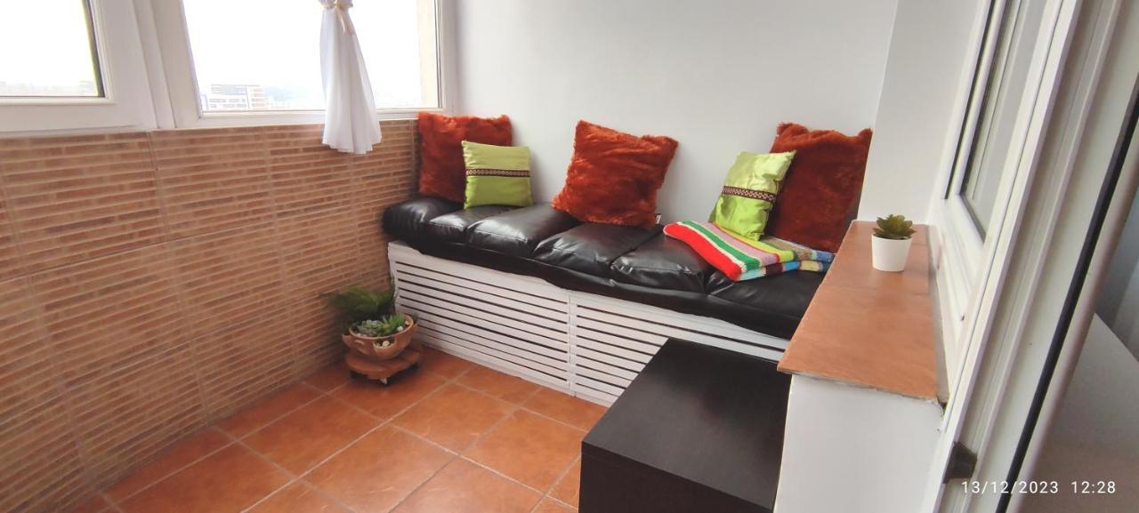 Platinum Apartment - Apartament Cu 3 Camere, 2 Dormitoare, 2 Bai, Bucatarie Complet Utilata, 2 Balcoane Bükreş Dış mekan fotoğraf