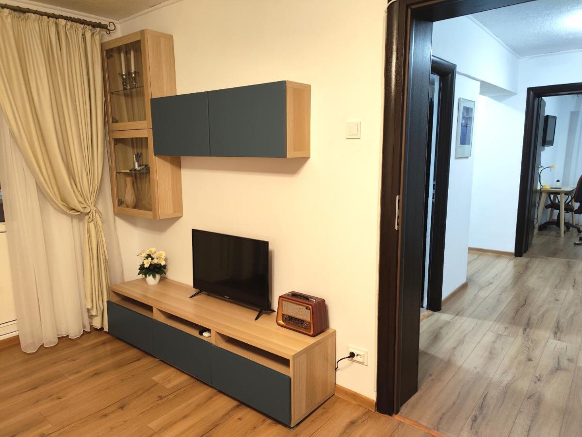 Platinum Apartment - Apartament Cu 3 Camere, 2 Dormitoare, 2 Bai, Bucatarie Complet Utilata, 2 Balcoane Bükreş Dış mekan fotoğraf