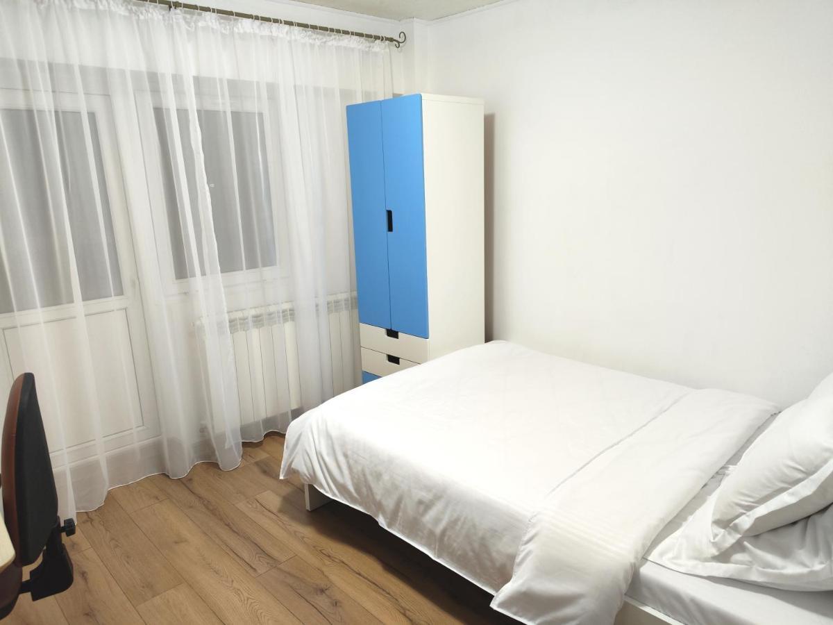Platinum Apartment - Apartament Cu 3 Camere, 2 Dormitoare, 2 Bai, Bucatarie Complet Utilata, 2 Balcoane Bükreş Dış mekan fotoğraf