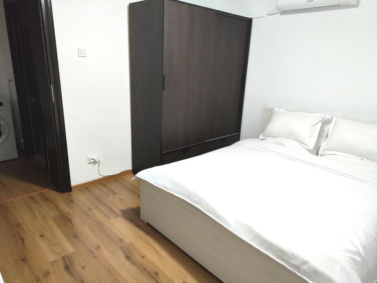 Platinum Apartment - Apartament Cu 3 Camere, 2 Dormitoare, 2 Bai, Bucatarie Complet Utilata, 2 Balcoane Bükreş Dış mekan fotoğraf