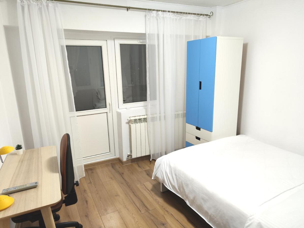 Platinum Apartment - Apartament Cu 3 Camere, 2 Dormitoare, 2 Bai, Bucatarie Complet Utilata, 2 Balcoane Bükreş Dış mekan fotoğraf