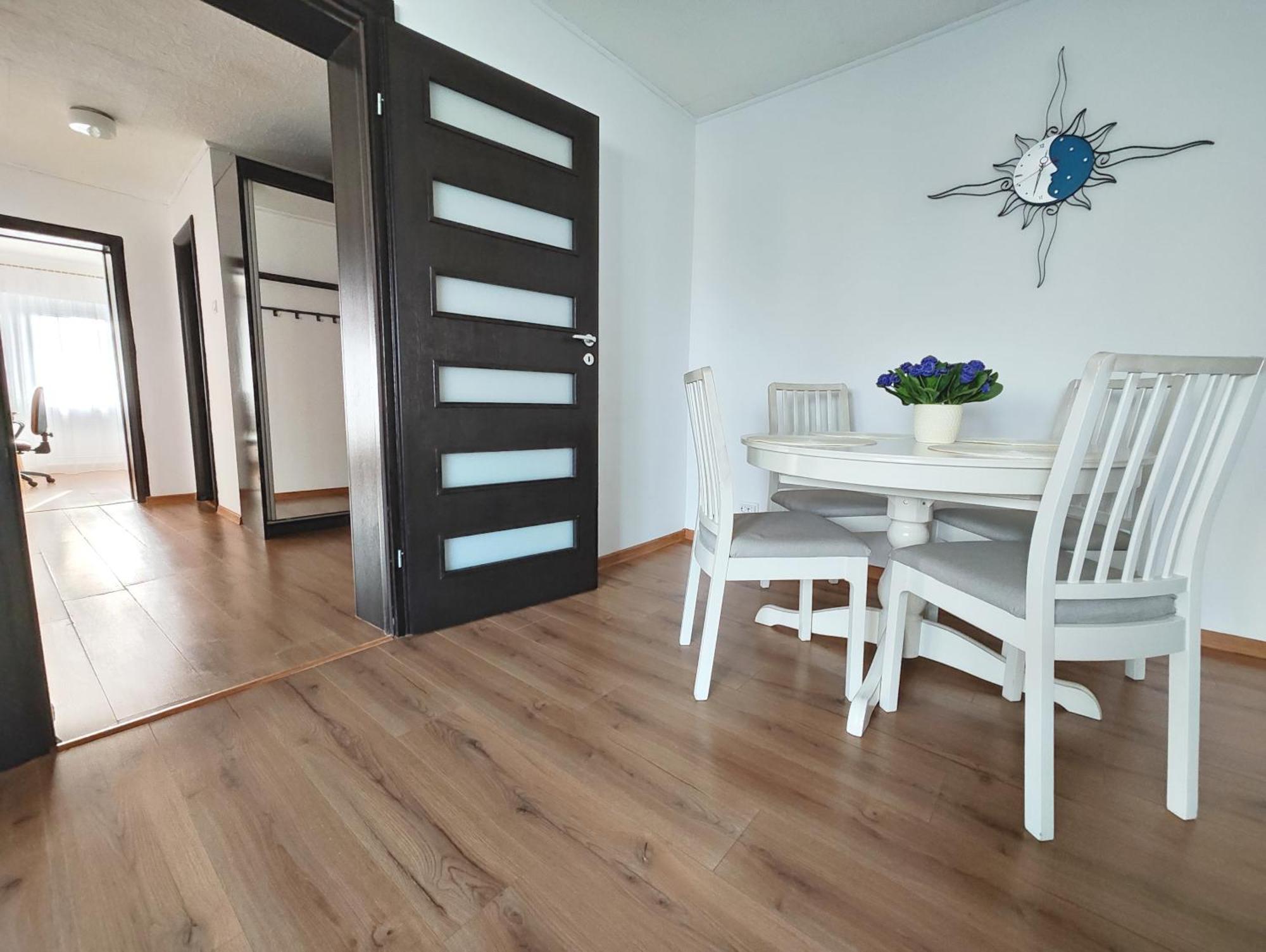 Platinum Apartment - Apartament Cu 3 Camere, 2 Dormitoare, 2 Bai, Bucatarie Complet Utilata, 2 Balcoane Bükreş Dış mekan fotoğraf