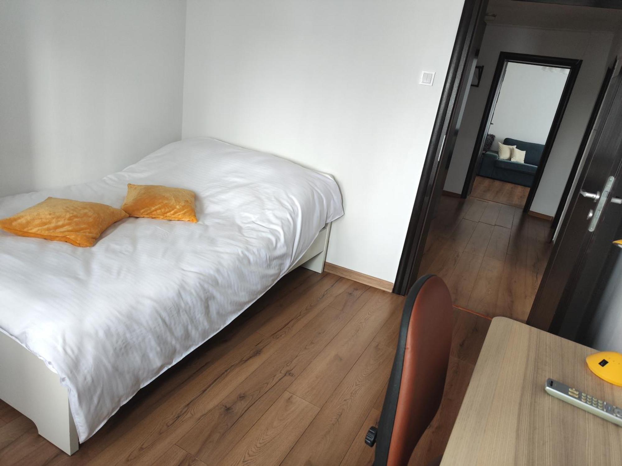 Platinum Apartment - Apartament Cu 3 Camere, 2 Dormitoare, 2 Bai, Bucatarie Complet Utilata, 2 Balcoane Bükreş Dış mekan fotoğraf